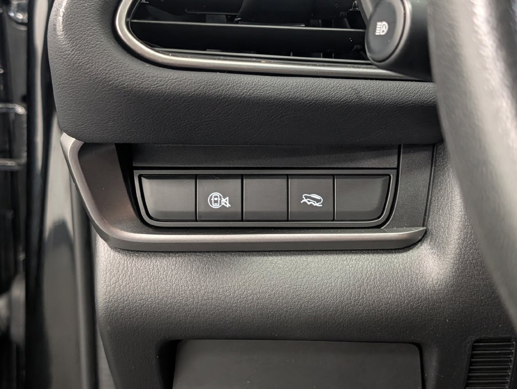Certified 2024 MAZDA CX-30 AWD 2.5 S image 23