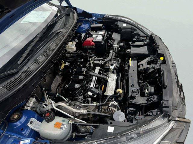 Used 2023 Nissan Kicks SR FWD image 59