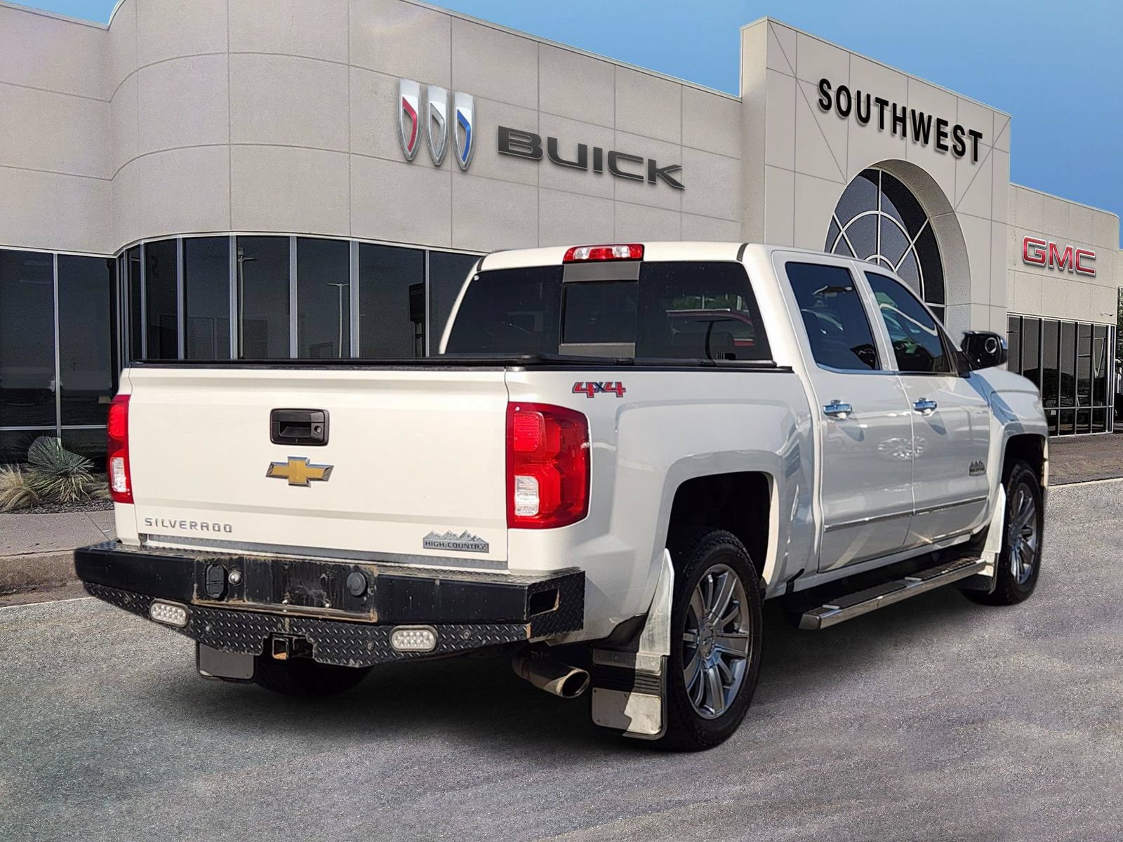 Used 2017 Chevrolet Silverado 1500 High Country AWD/4WD image 5