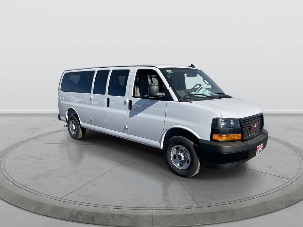New 2025 GMC Savana 3500 LS RWD video 2