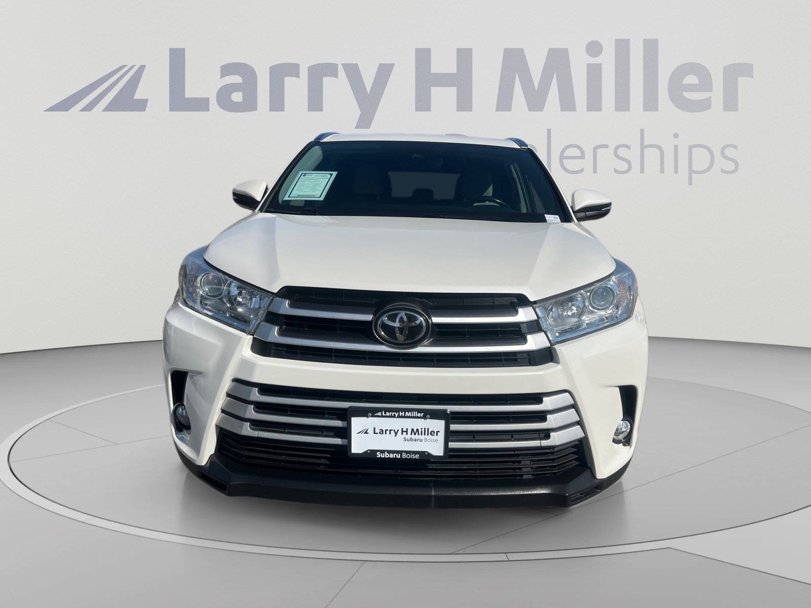 Used 2019 Toyota Highlander XLE AWD/4WD image 8