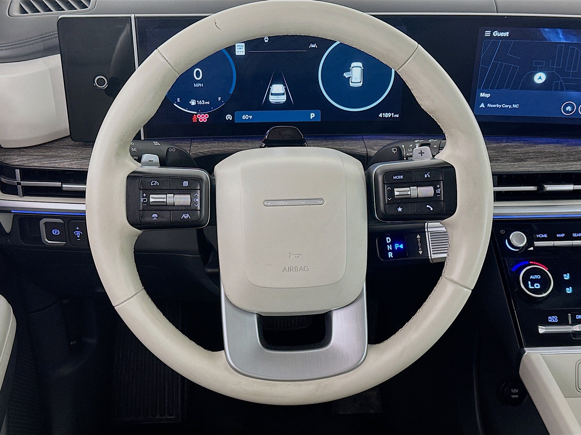 Used 2024 Hyundai Santa Fe Limited FWD image 18