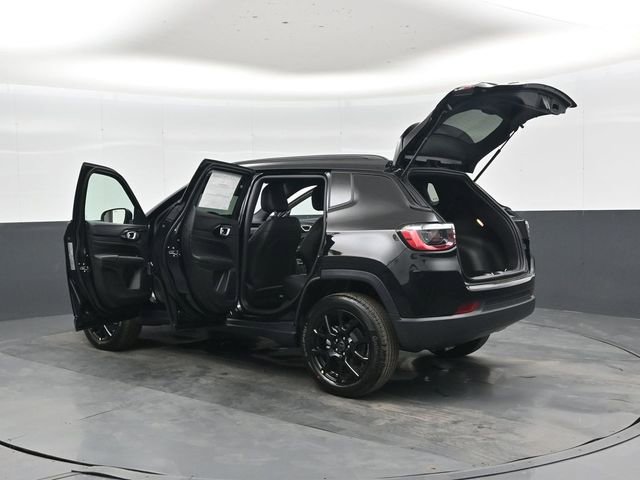 New 2026 Jeep Compass Latitude image 47