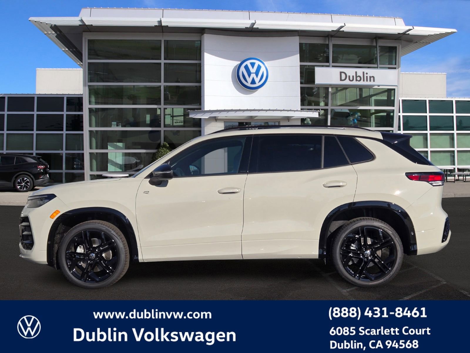 New 2026 Volkswagen Tiguan SE R-Line AWD/4WD image 7