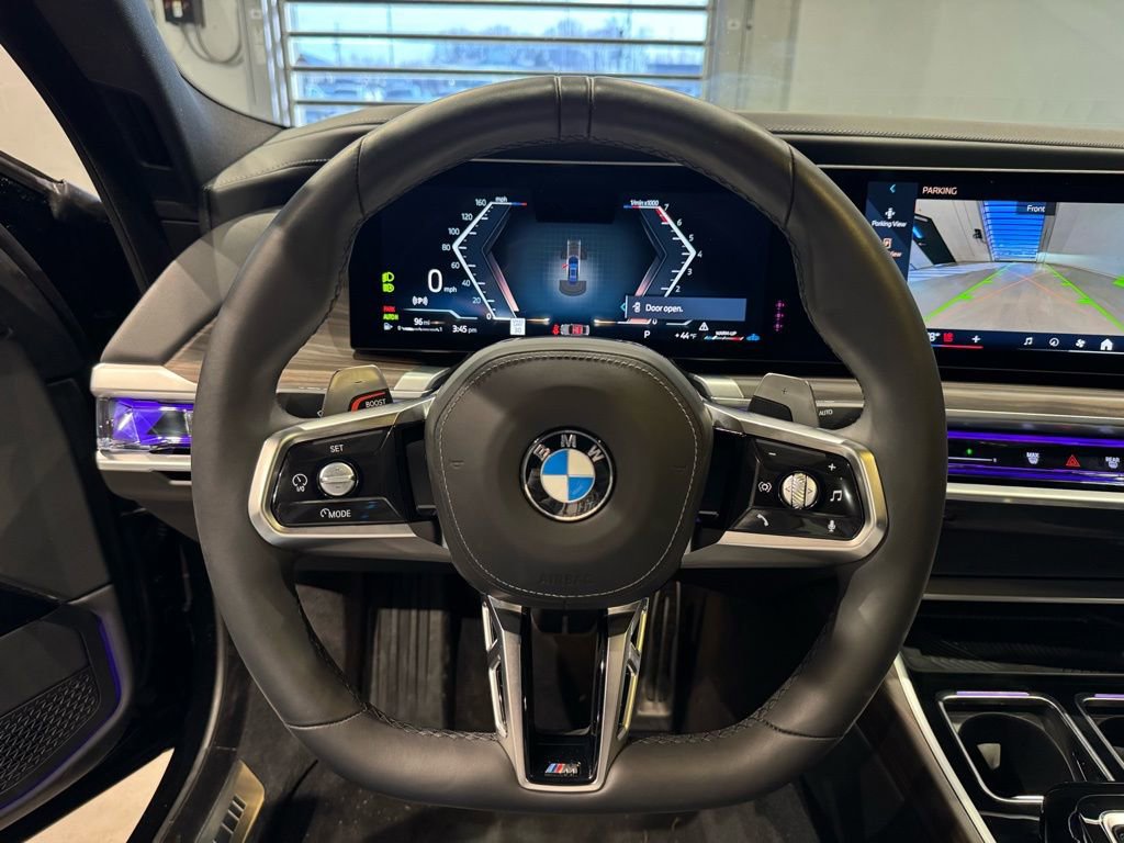 Used 2025 BMW 760i xDrive image 19
