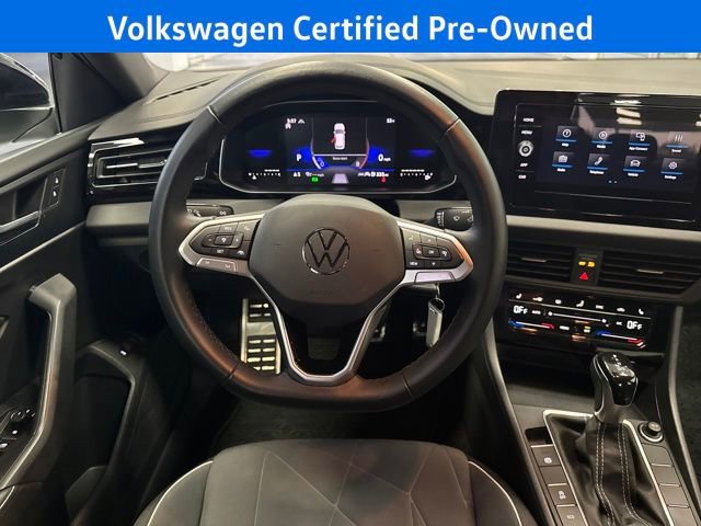 Certified 2025 Volkswagen Jetta Sport image 17