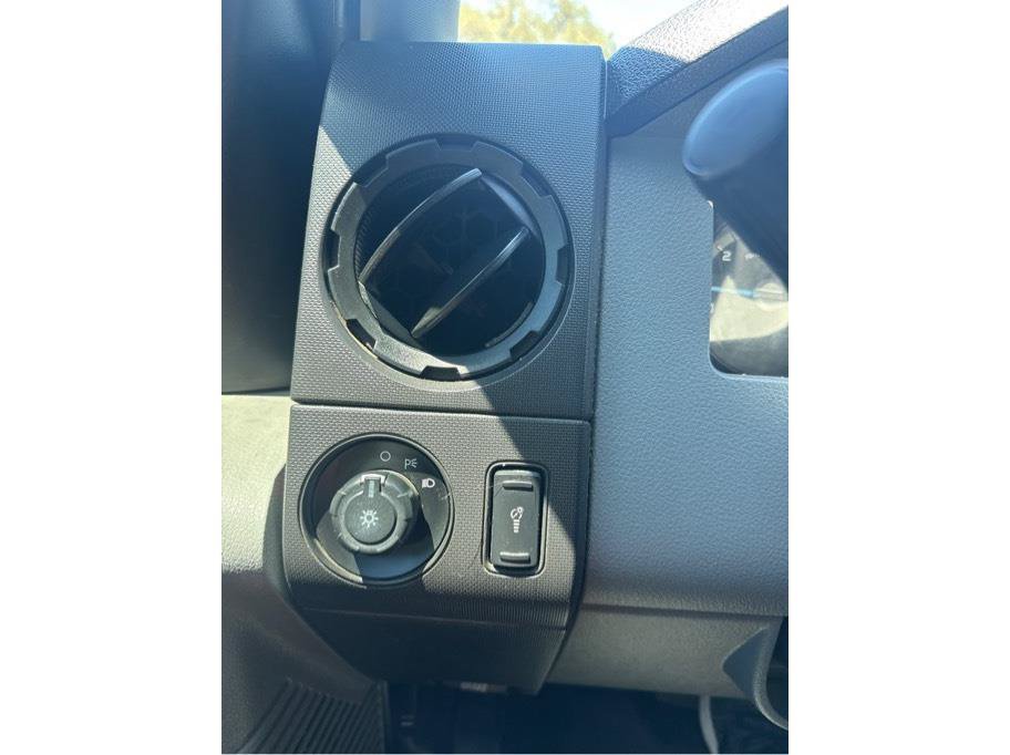 Used 2015 Ford F250 XL RWD image 14
