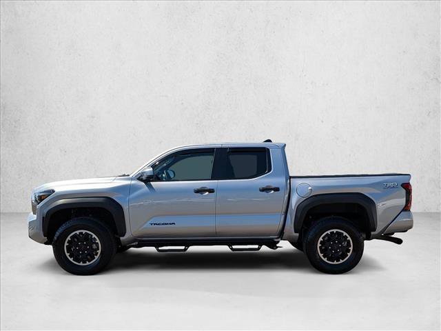 Used 2025 Toyota Tacoma TRD Off-Road AWD/4WD image 9