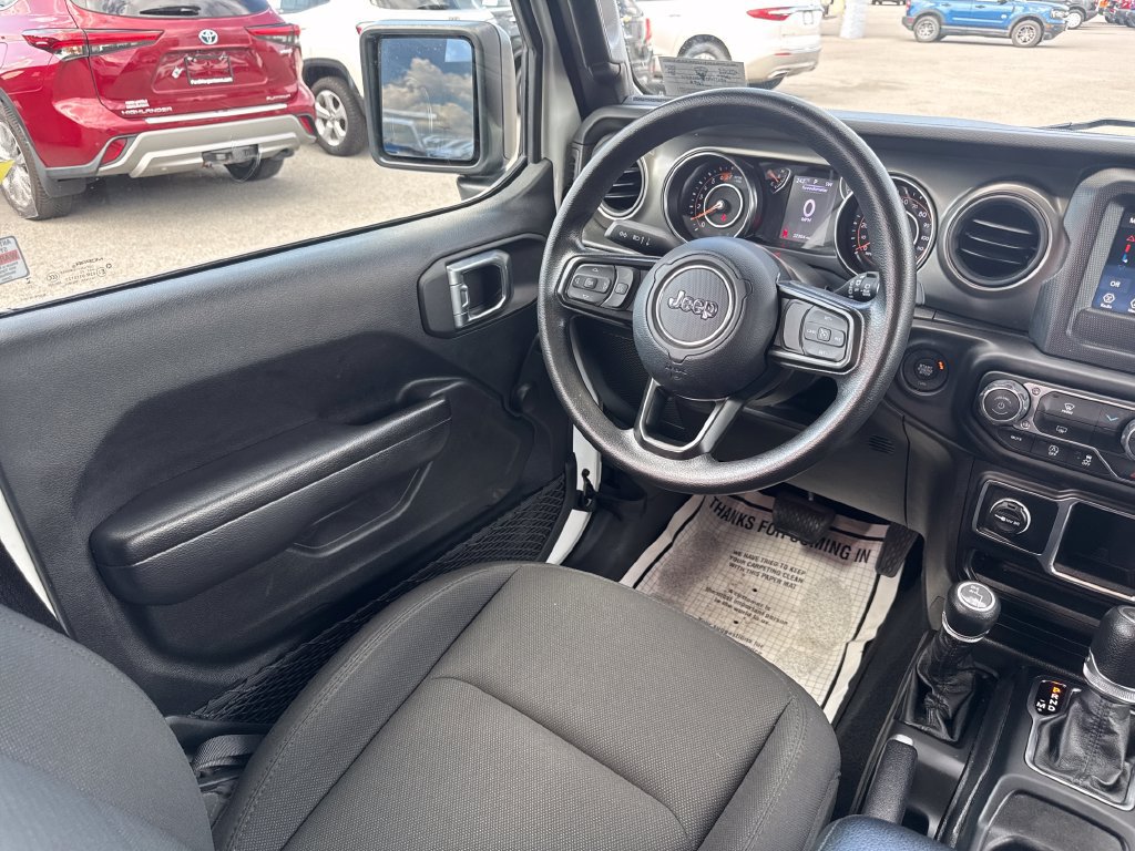 Used 2023 Jeep Wrangler Unlimited Sport AWD/4WD image 9