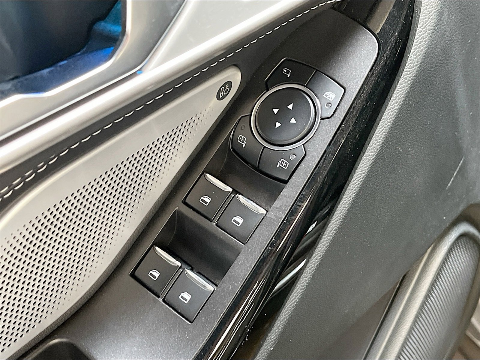 Used 2024 Ford Explorer ST w/ Equipment Group 401A image 18