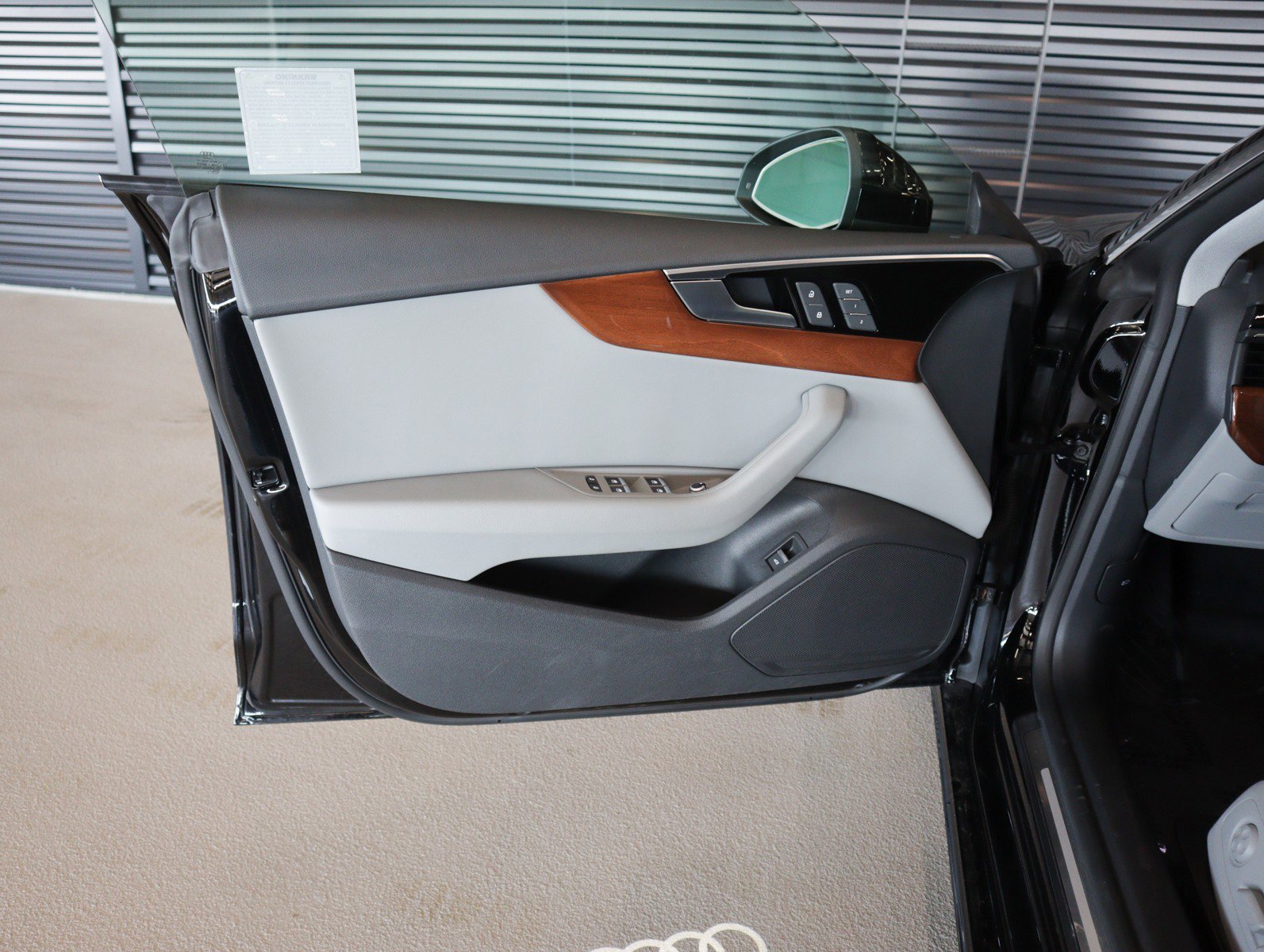 Used 2022 Audi A5 2.0T Premium image 27