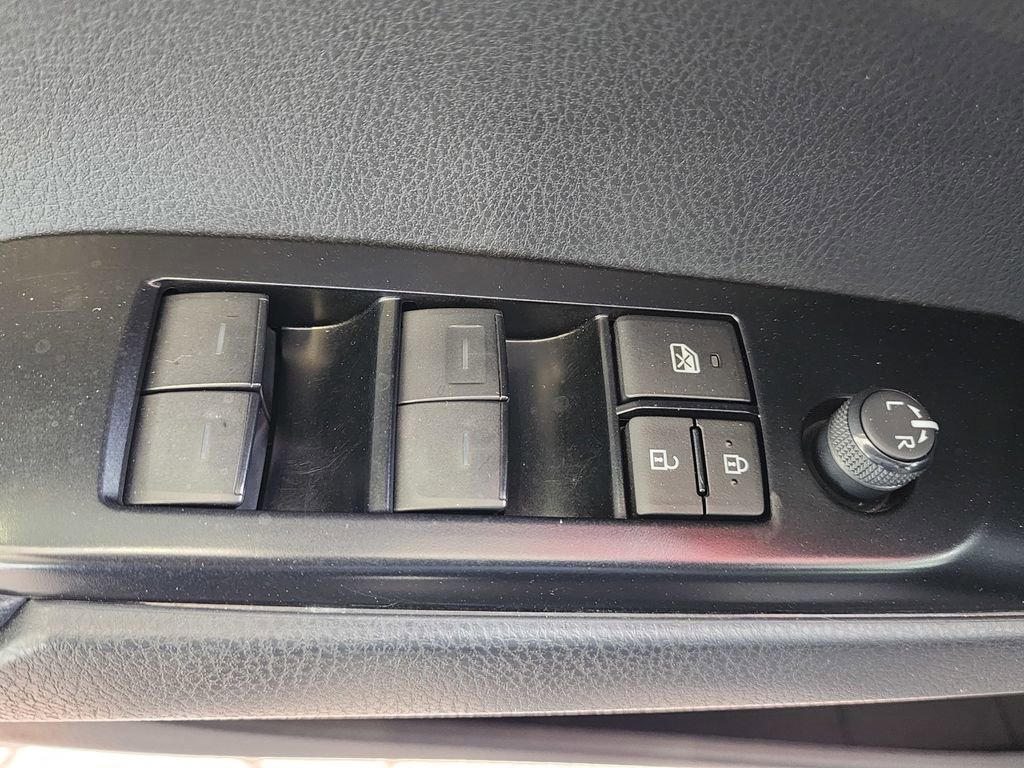 Used 2025 Toyota Camry XSE image 15