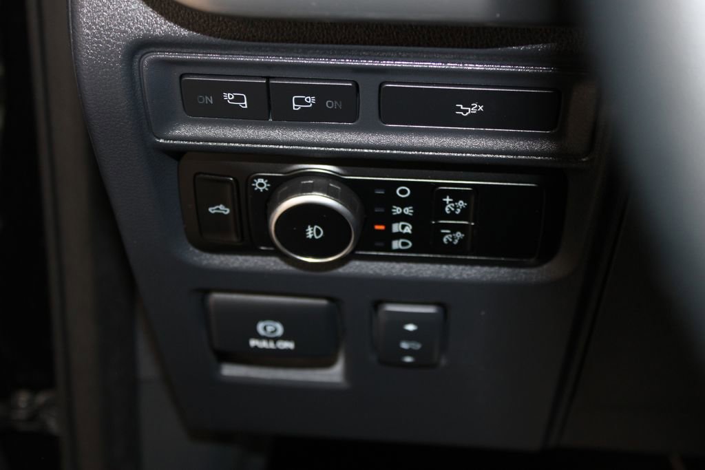 Used 2023 Ford F150 Lariat w/ Equipment Group 502A High image 42