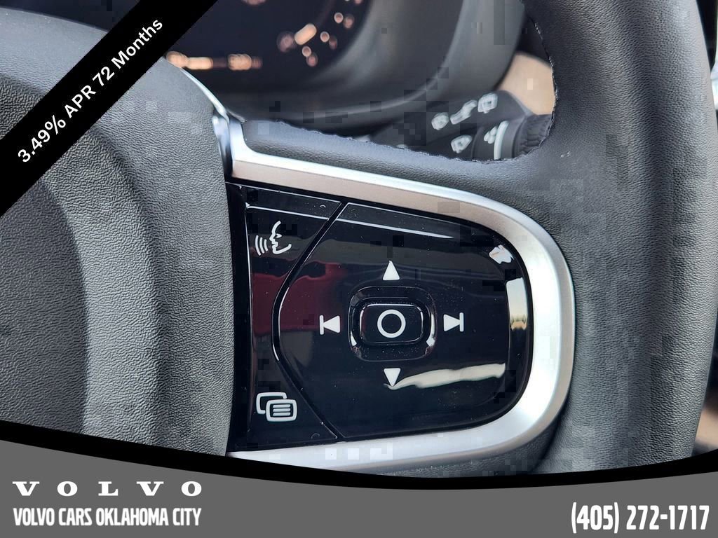 Used 2026 Volvo XC60 B5 Plus w/ Protection Package Premier AWD/4WD image 28