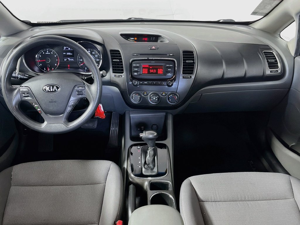 Used 2017 Kia Forte LX FWD image 26