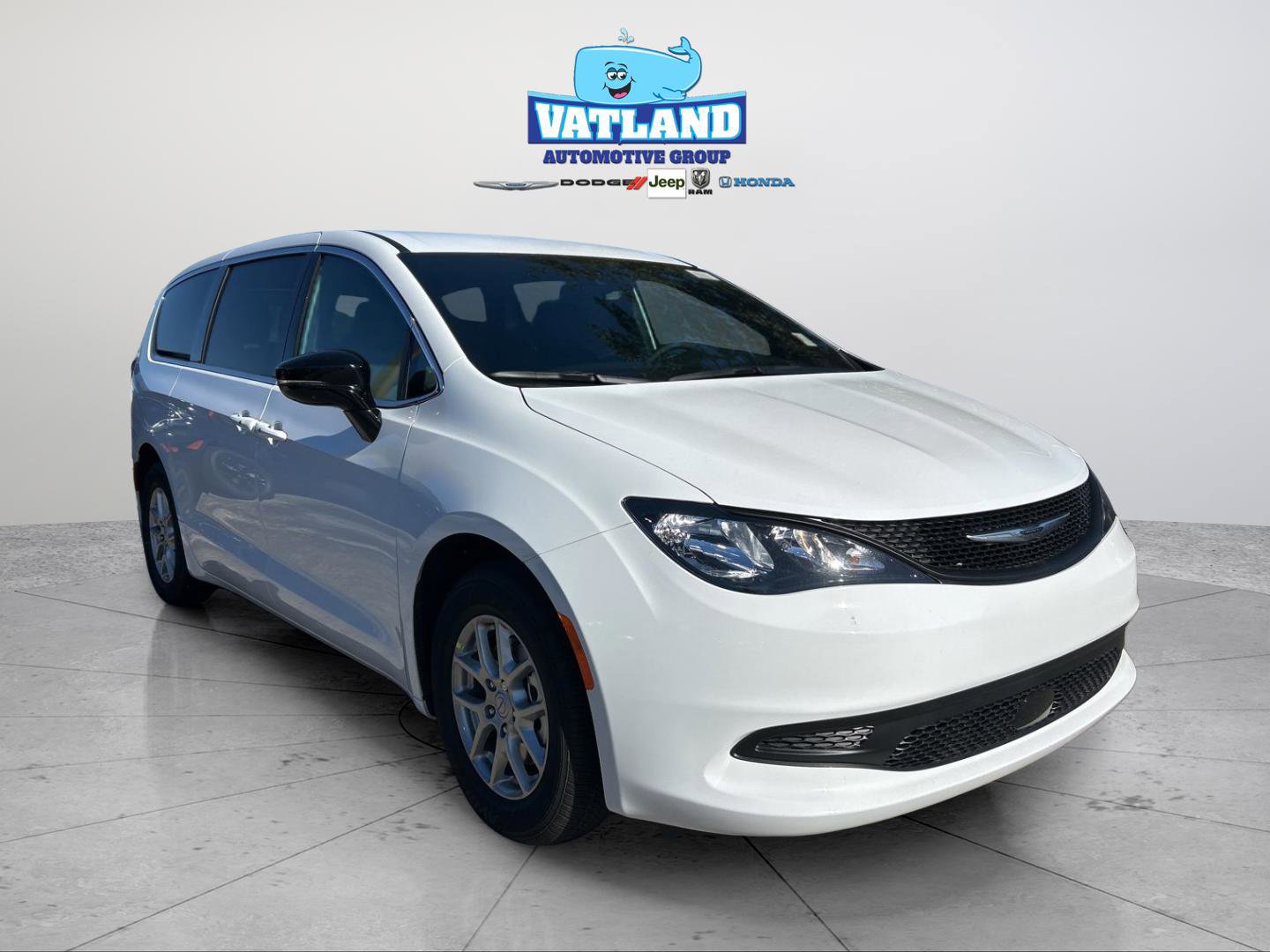 New 2026 Chrysler Voyager LX image 7