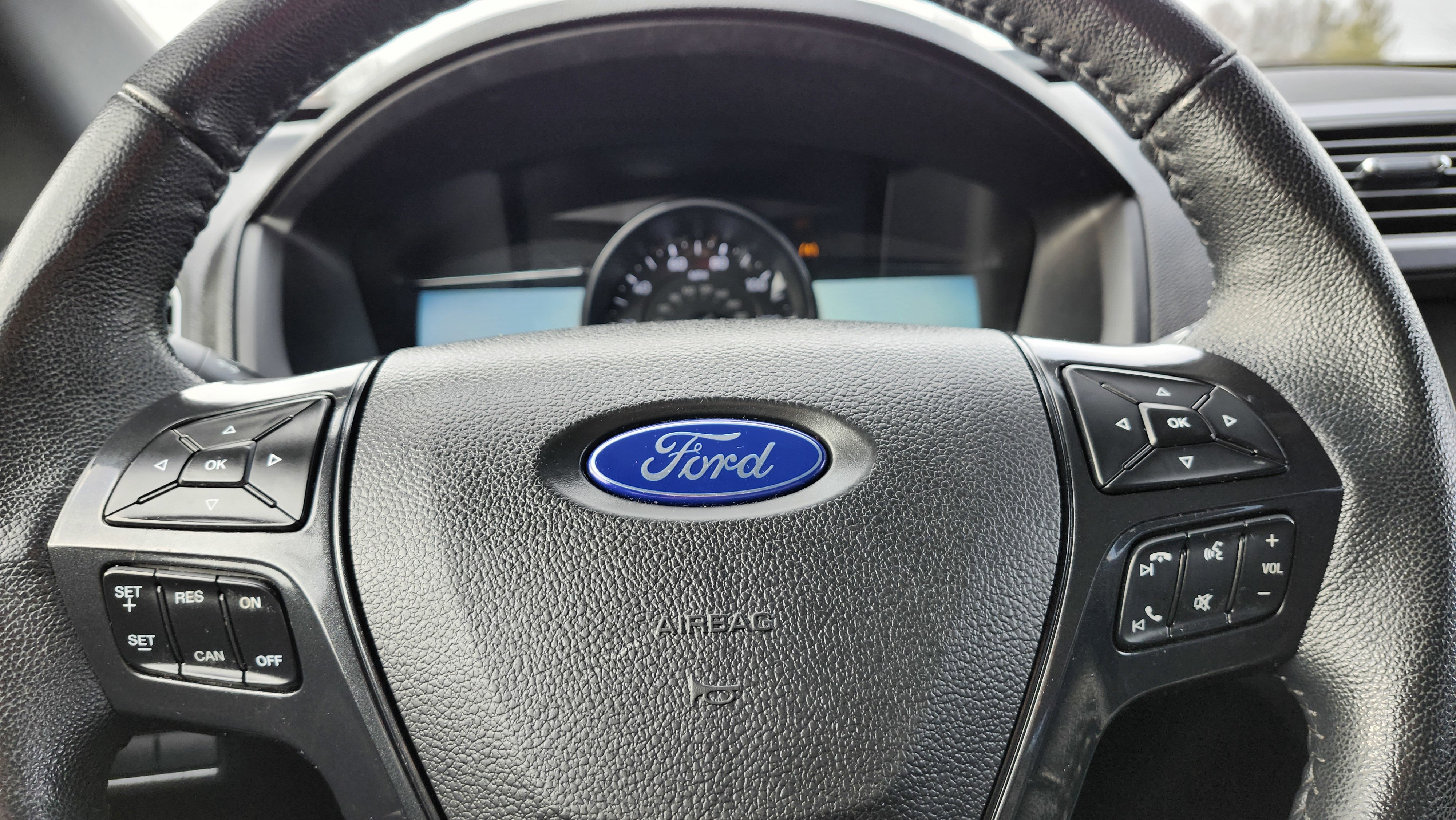 Used 2018 Ford Explorer XLT w/ Equipment Group 201A image 29