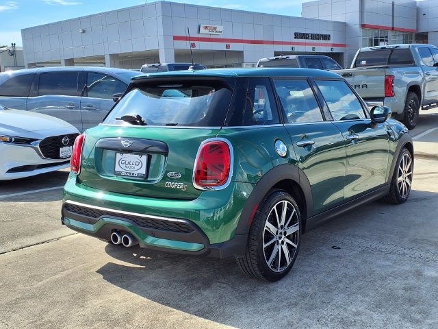 Used 2024 MINI Cooper S FWD image 2