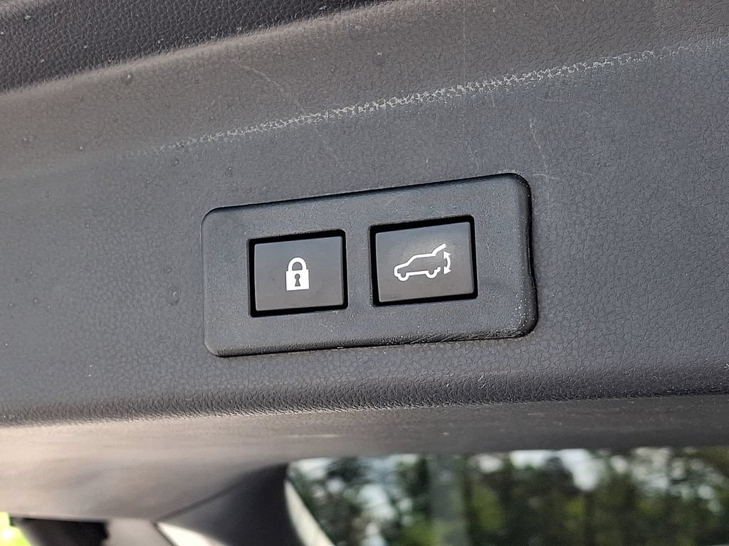 Used 2023 Subaru Ascent Touring AWD/4WD image 31