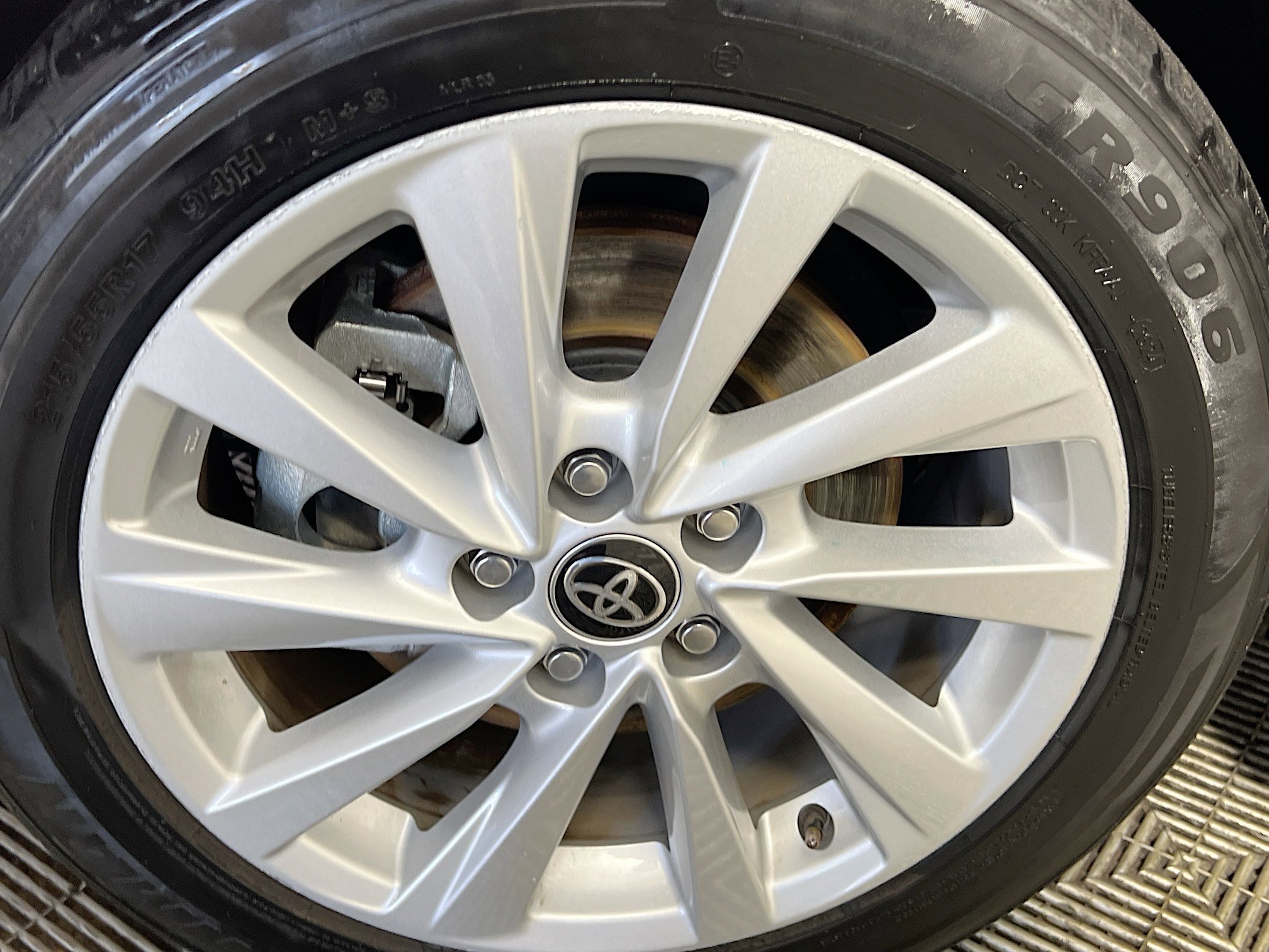Used 2024 Toyota Camry LE FWD image 14