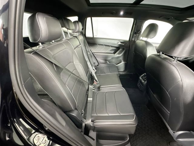 Used 2022 Volkswagen Tiguan SEL R-Line image 29