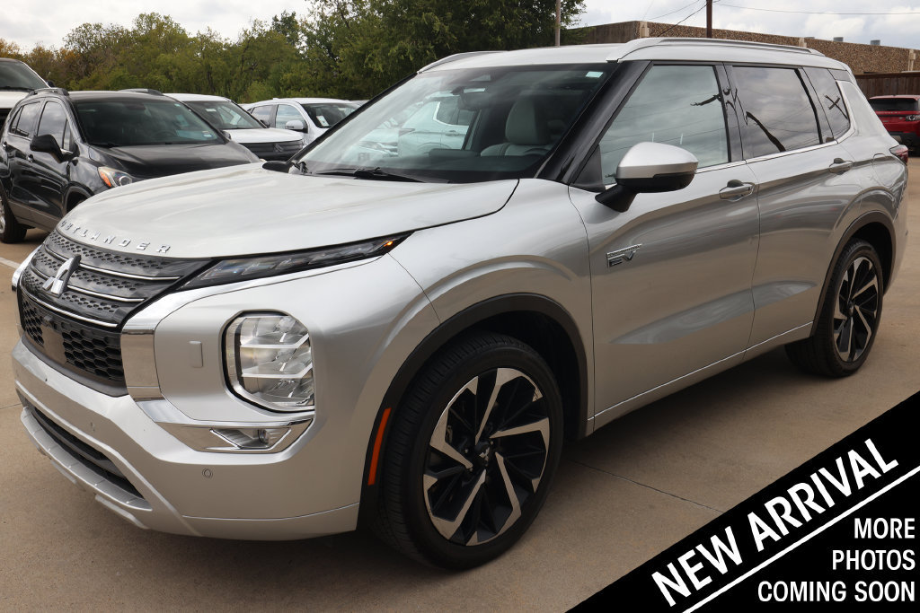 Used 2025 Mitsubishi Outlander SEL