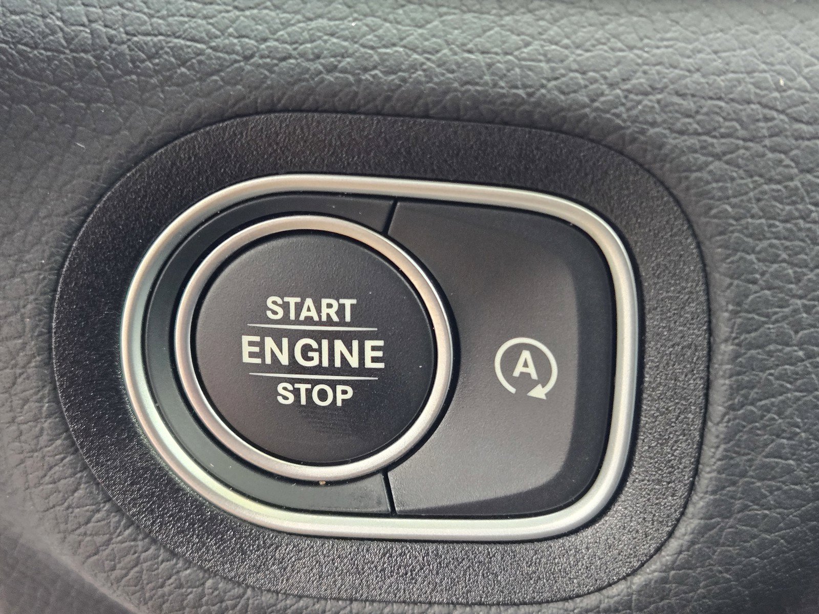Used 2023 Mercedes-Benz GLS 450 4MATIC image 26