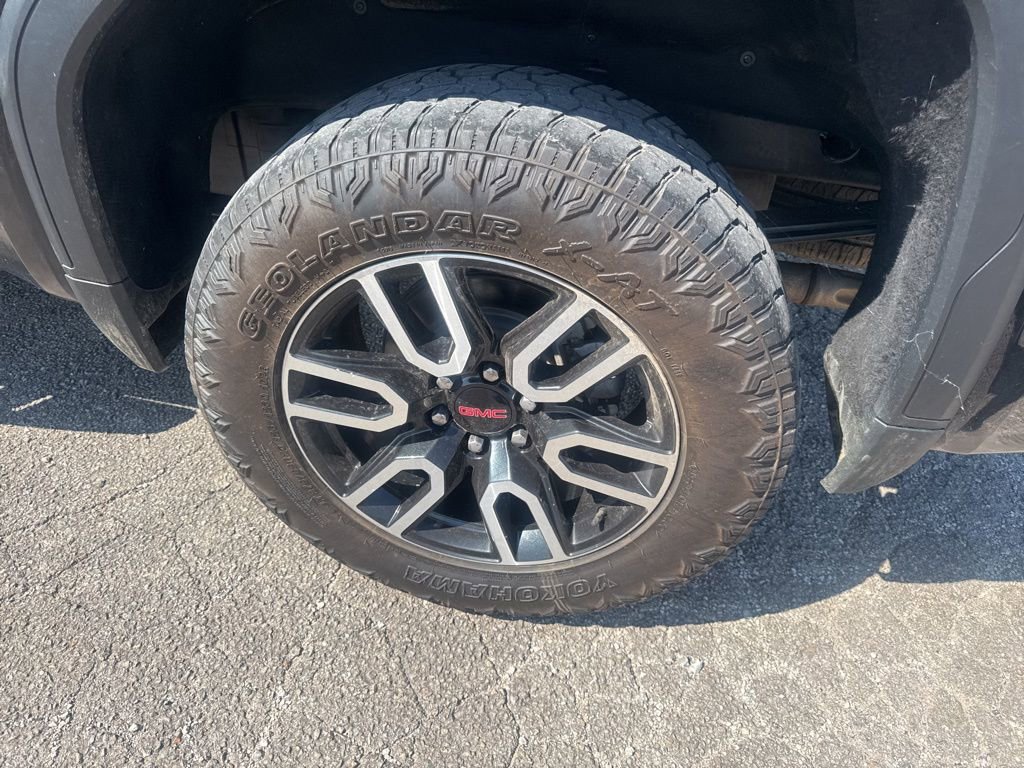 Used 2023 GMC Sierra 1500 AT4 w/ AT4 Premium Package image 8
