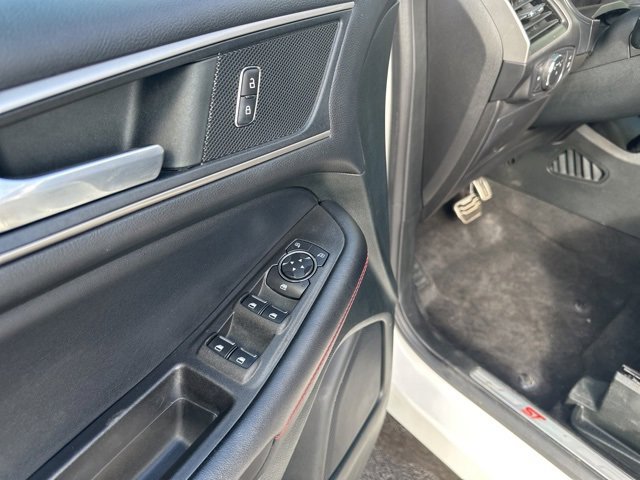 Used 2022 Ford Edge ST-Line image 15