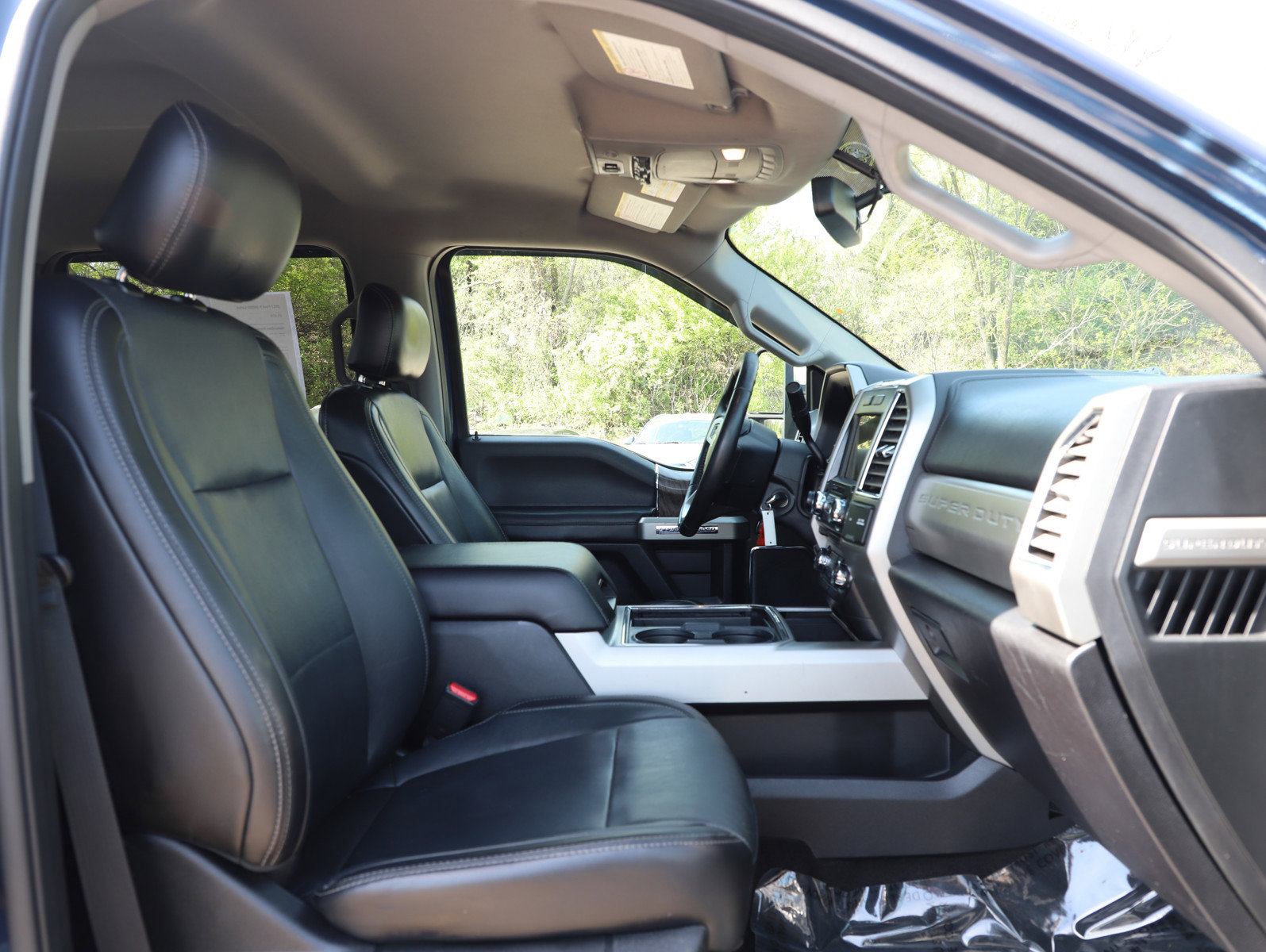 Used 2017 Ford F350 Lariat AWD/4WD image 13
