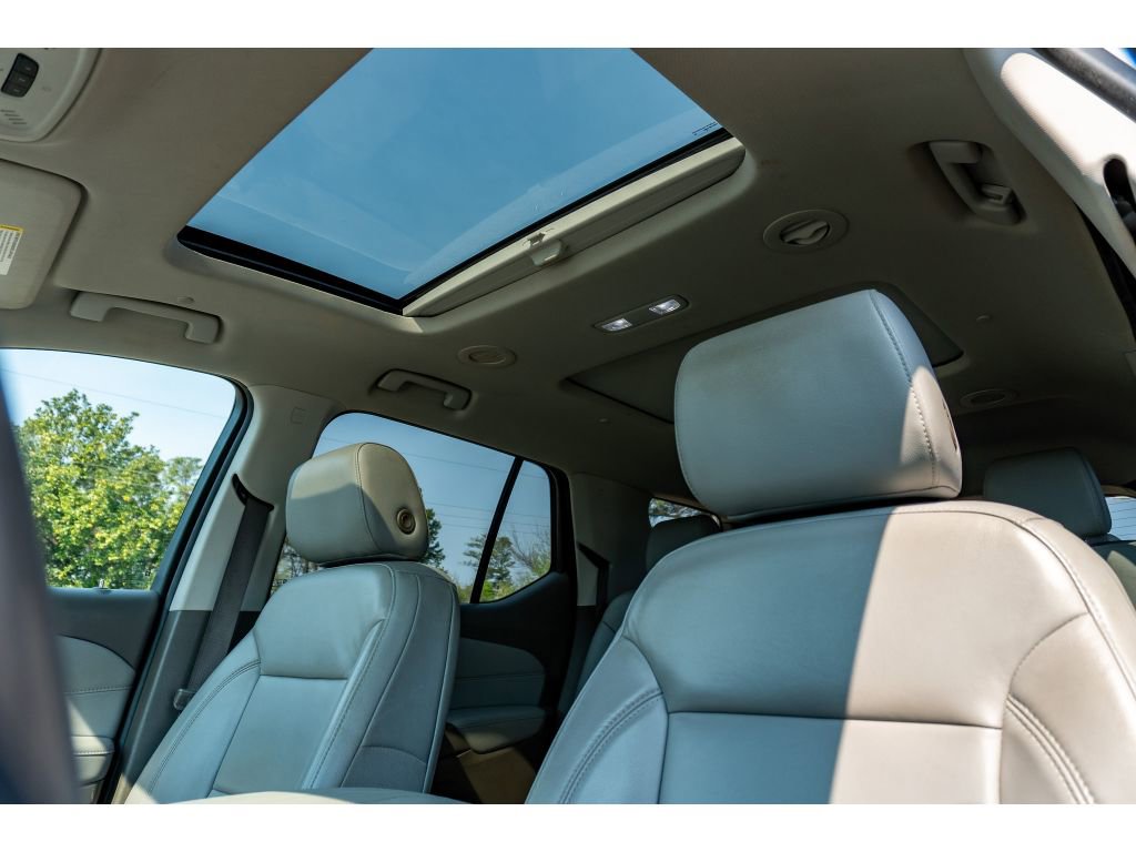 Used 2019 Chevrolet Traverse LT w/ LT Premium Package image 12