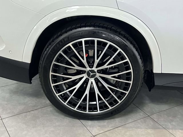Certified 2025 Mercedes-Benz GLC 43 AMG 4MATIC image 8