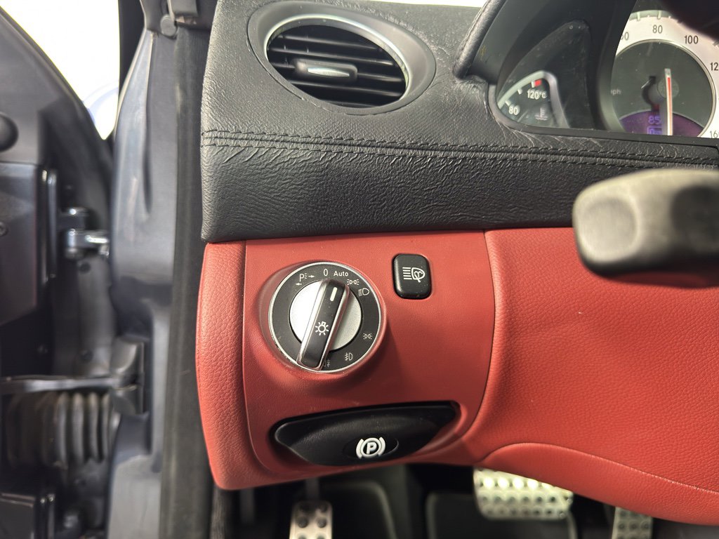 Used 2011 Mercedes-Benz SL 550 image 17