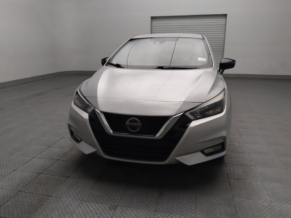 Used 2020 Nissan Versa SR FWD image 15