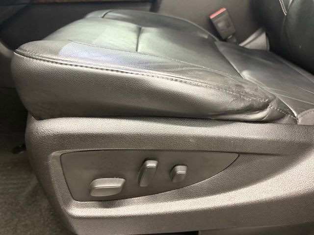 Used 2016 Chevrolet Tahoe LT w/ Luxury Package AWD/4WD image 16