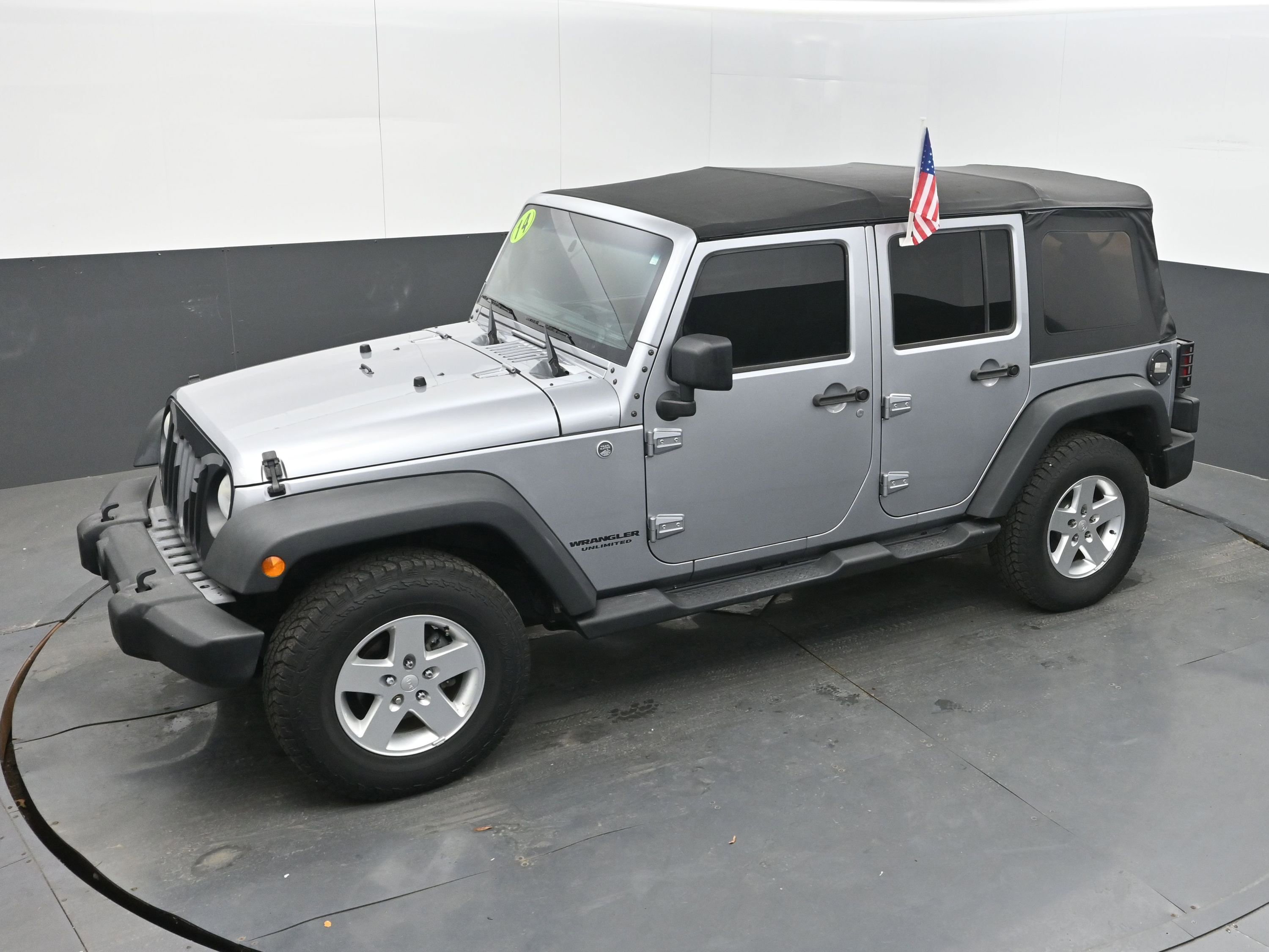 Used 2014 Jeep Wrangler Unlimited Sport w/ Max Tow Package AWD/4WD image 32
