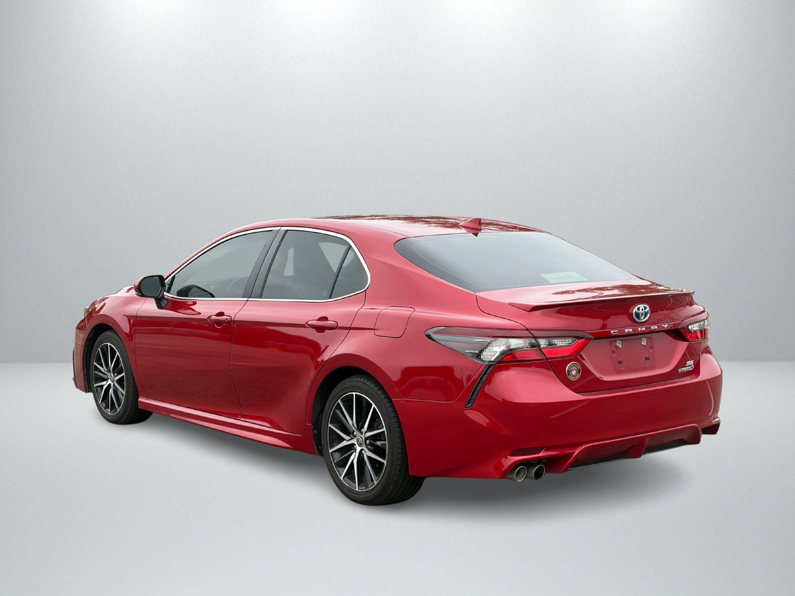 Used 2023 Toyota Camry SE FWD image 3
