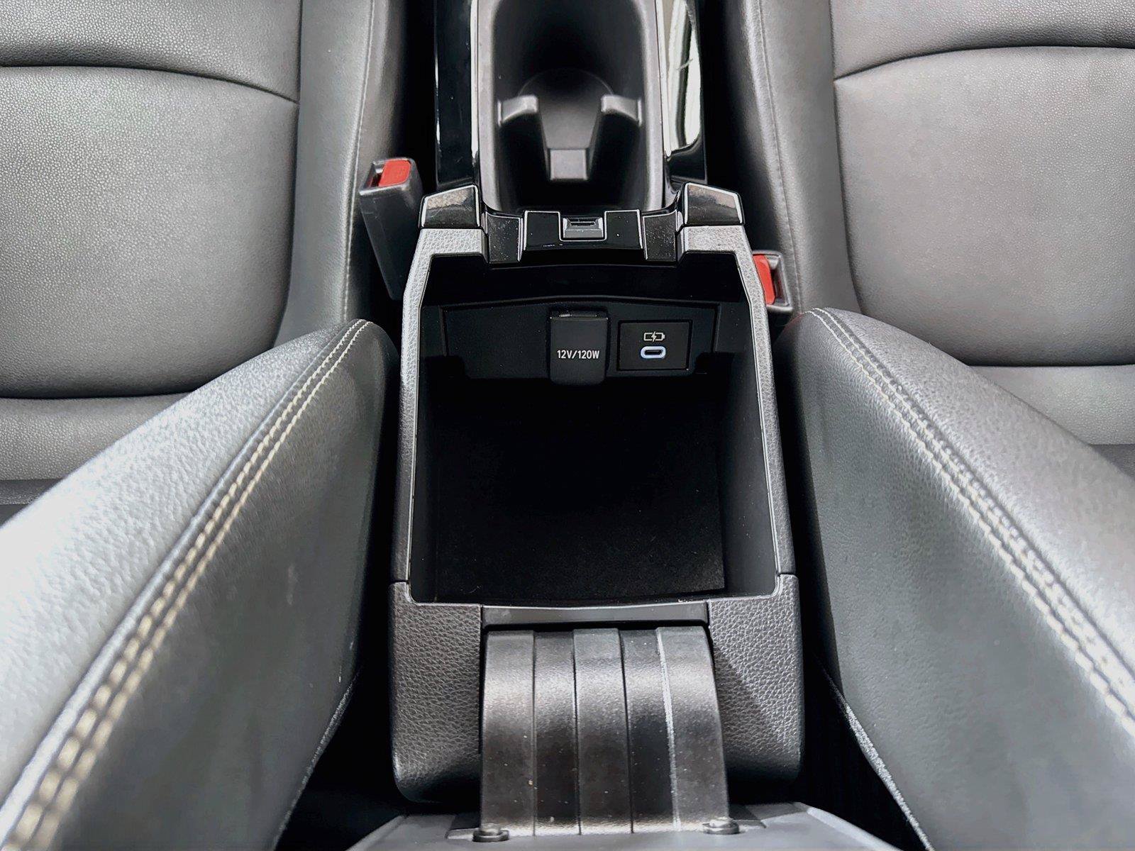 Certified 2025 Toyota Corolla Cross XLE FWD image 31