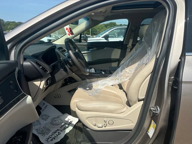 Used 2019 Lincoln Nautilus Reserve FWD image 7
