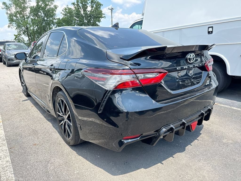 Used 2021 Toyota Camry SE w/ Cold Weather Package AWD/4WD image 2