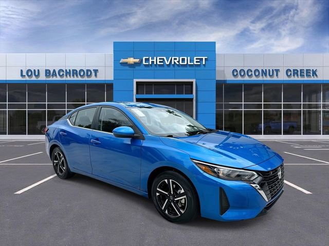 Used 2025 Nissan Sentra SV FWD image 2