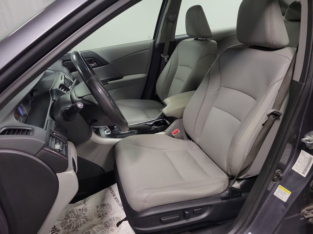 Used 2013 Honda Accord Touring image 13