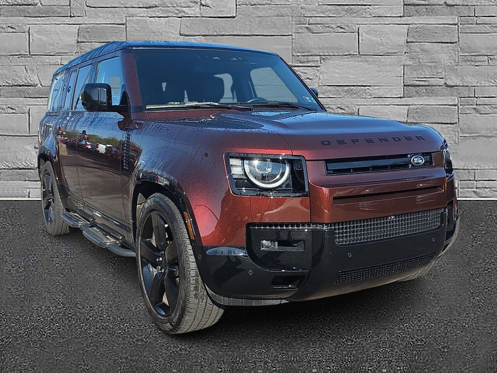 Used 2026 Land Rover Defender 130 X-Dynamic SE AWD/4WD image 2