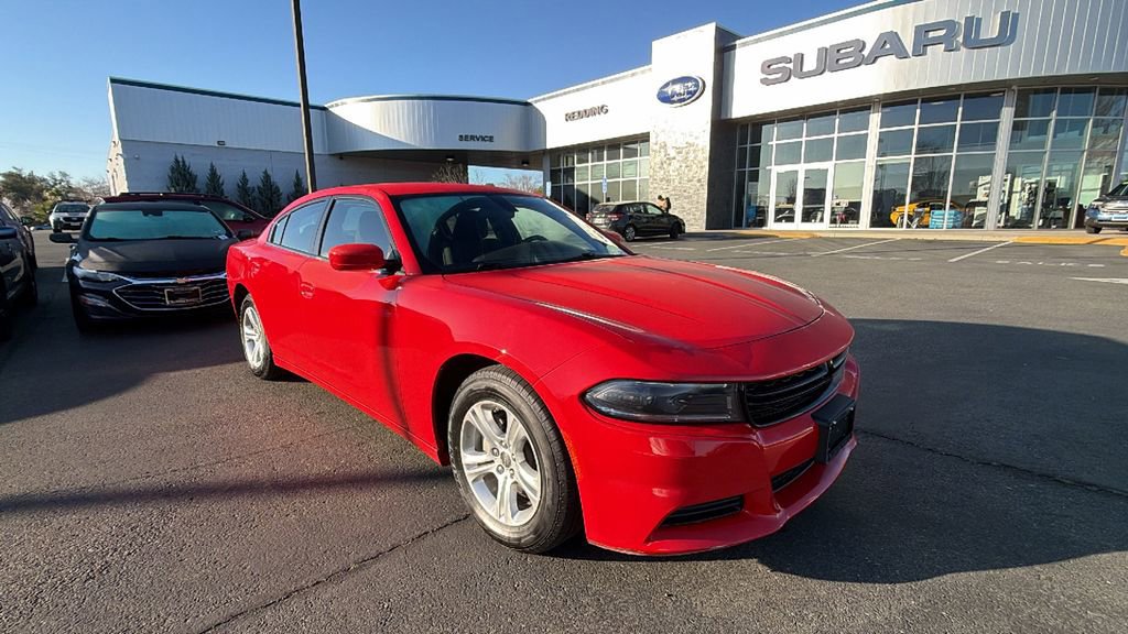 Used 2022 Dodge Charger SXT image 2