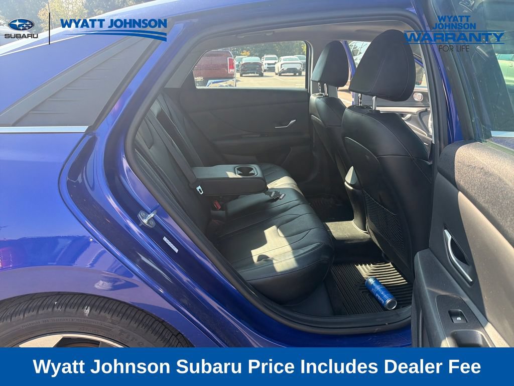 Used 2022 Hyundai Elantra Limited FWD image 33
