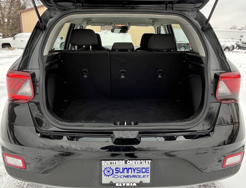 Used 2023 Hyundai Venue SE w/ Cargo Package FWD image 4