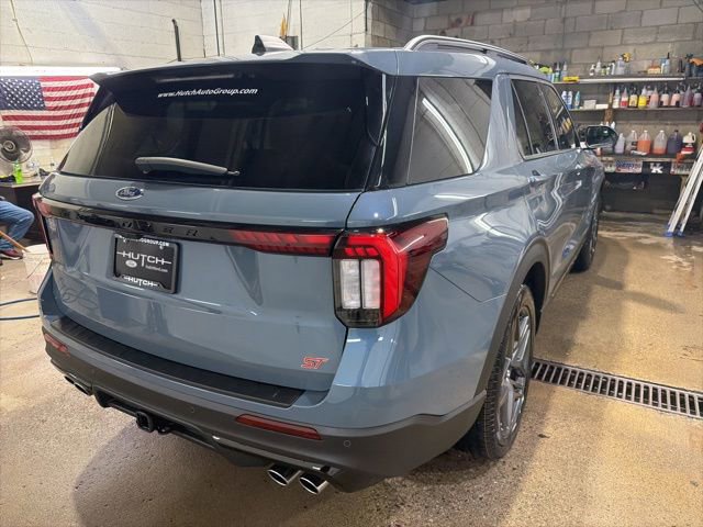 New 2026 Ford Explorer ST image 4