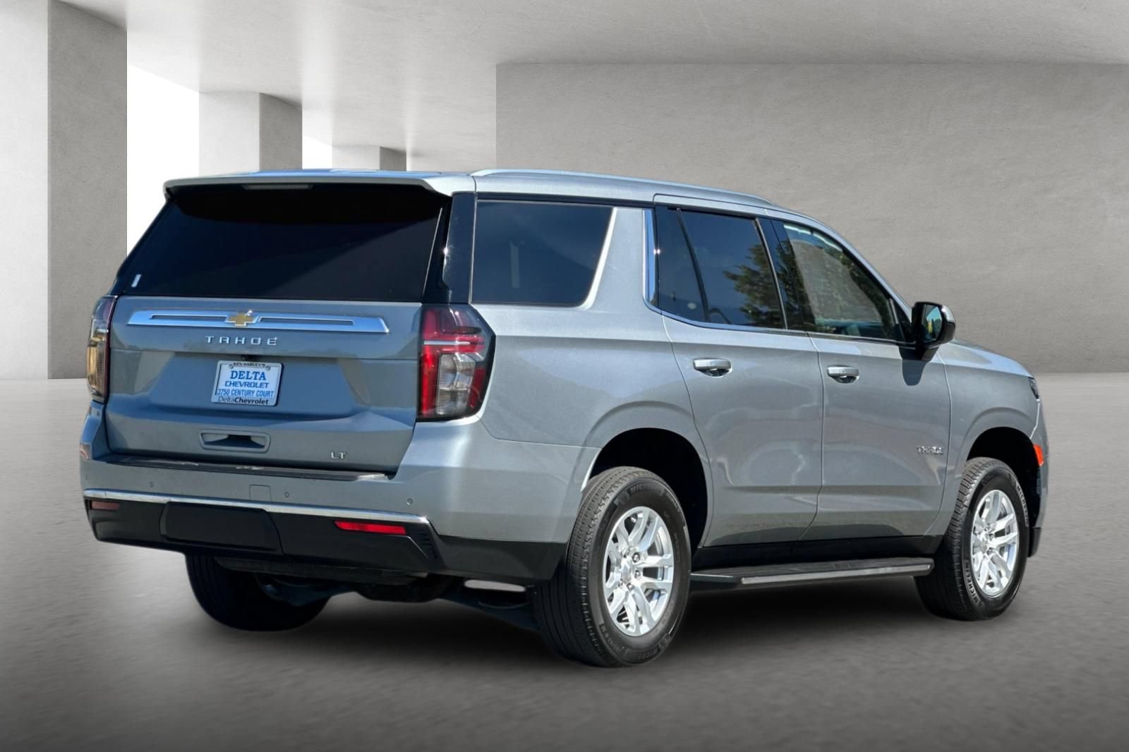 Used 2024 Chevrolet Tahoe LT AWD/4WD image 4