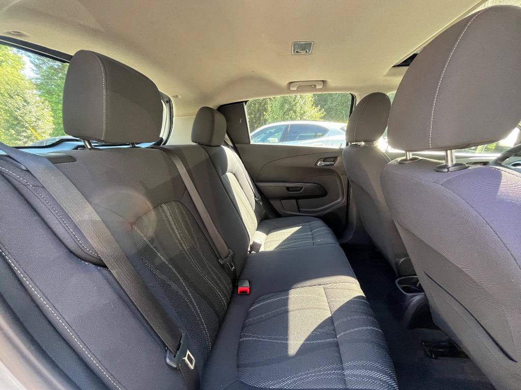 Used 2014 Chevrolet Sonic LT w/ Fun and Sun Package FWD image 31