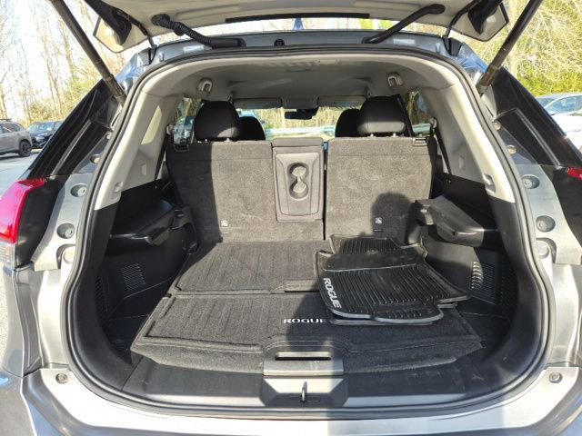 Used 2020 Nissan Rogue SV AWD/4WD image 9